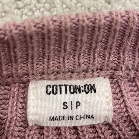 Cotton on size small cropped sweater - Picture 2 of 2